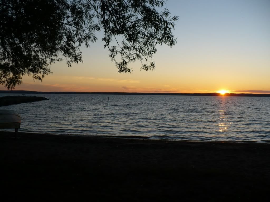 Michigan Boater Mullett Lake (Cheboygan County)